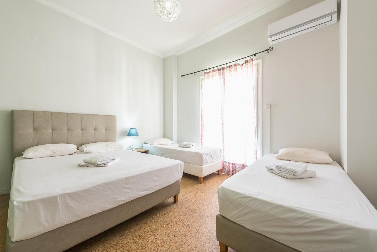 Space Paradise Apartments Atene Esterno foto