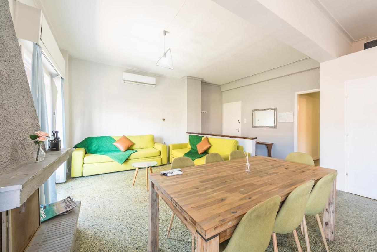 Space Paradise Apartments Atene Esterno foto