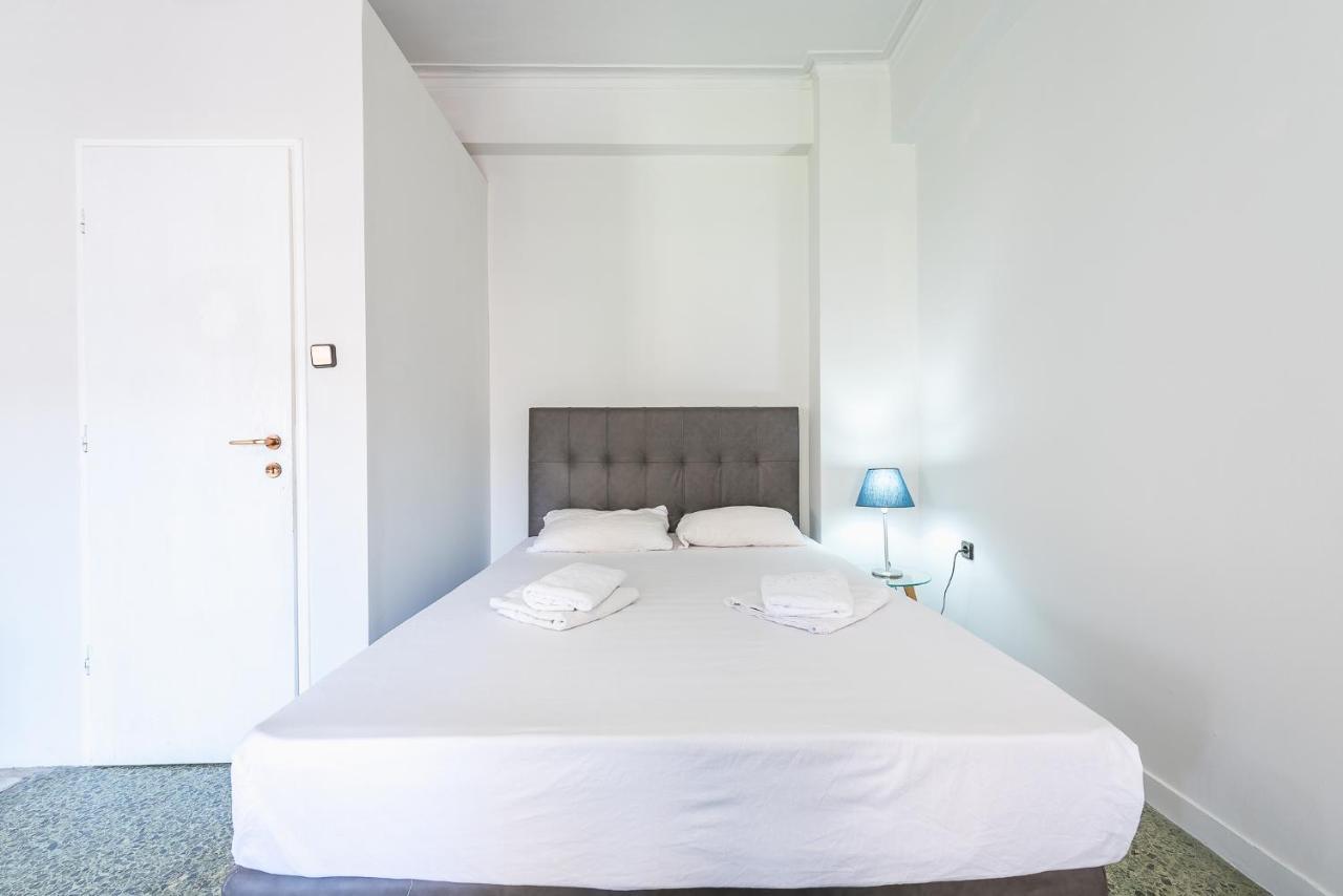 Space Paradise Apartments Atene Esterno foto