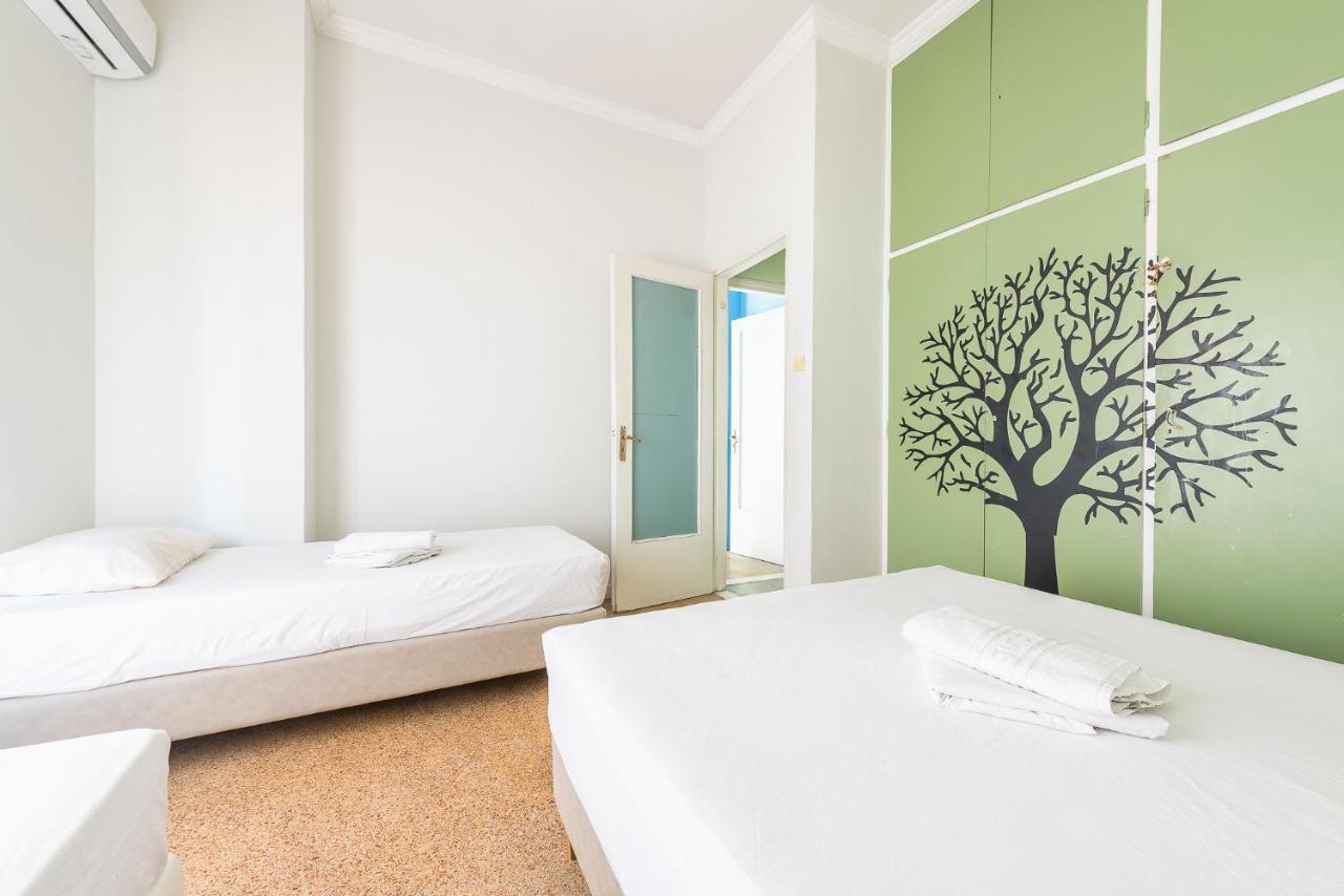 Space Paradise Apartments Atene Esterno foto