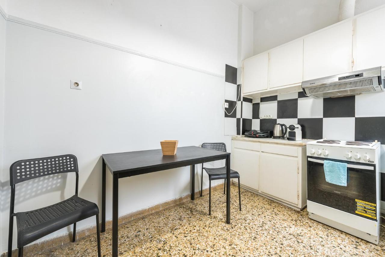 Space Paradise Apartments Atene Esterno foto
